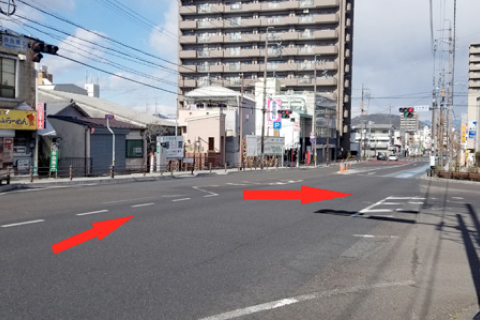 (Photo shows a north-facing view when crossing Nagara Bridge.)