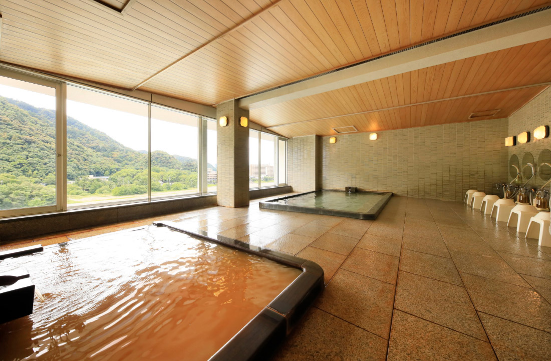 Photo：Hot Spring